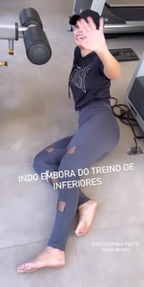 Larissa Santos feet photo thumbnail