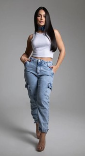 Larissa Santos feet photo thumbnail