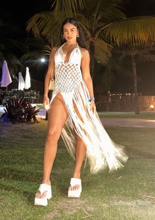 Larissa Santos feet photo thumbnail