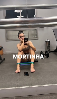 Larissa Santos feet photo thumbnail