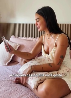 Larissa Santos feet photo thumbnail