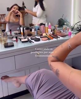 Larissa Santos feet photo thumbnail