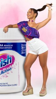 Larissa Santos feet photo thumbnail