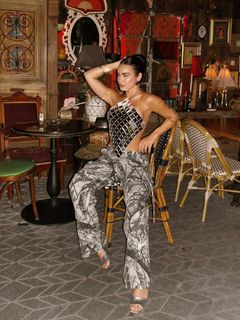 Larissa Santos feet photo thumbnail