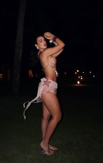 Larissa Santos feet photo 1