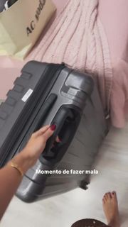 Larissa Santos feet photo 11