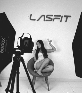 Larissa Santos feet photo 6