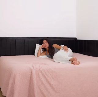 Larissa Santos feet photo 3