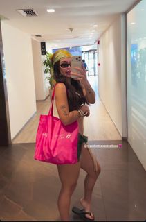 Larissa Santos feet photo 5