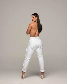 Larissa Tomásia feet photo 4
