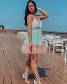 Larissa Tomásia feet photo 17