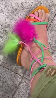 Larissa Tomásia feet photo 12