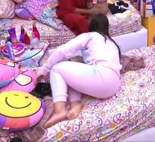 Larissa Tomásia feet photo 20