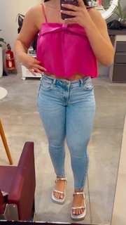 Larissa Tomásia feet photo 17