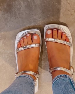 Larissa Tomásia feet photo 16