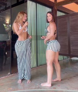 Larissa Tomásia feet photo 4