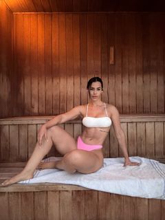 Larissa Tomásia feet photo 12