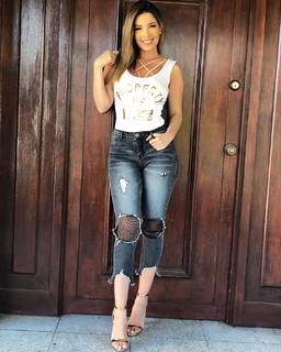 Larissa Vega feet photo 9