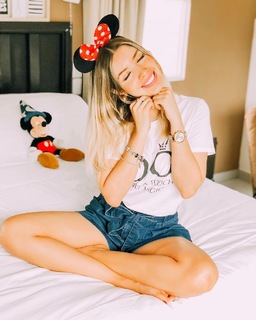 Larissa Vega feet photo 13