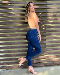 Larissa Vega feet photo 6