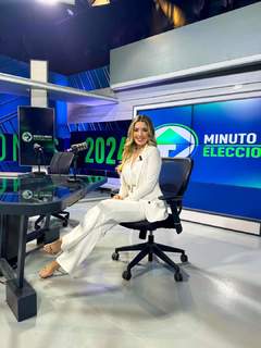 Larissa Vega feet photo 6
