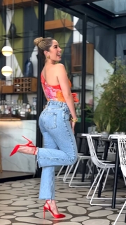 Larissa Vega feet photo 17