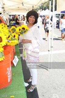 Lark Voorhies feet photo thumbnail
