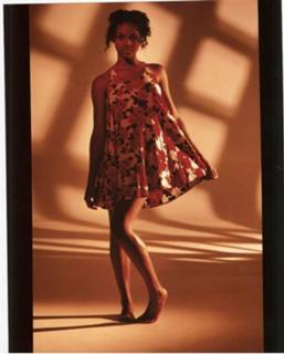 Lark Voorhies feet photo thumbnail