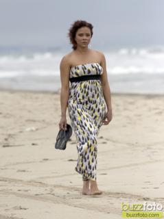 Lark Voorhies feet photo thumbnail
