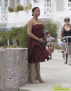 Lark Voorhies feet photo thumbnail