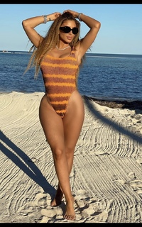 Larsa Pippen feet photo thumbnail