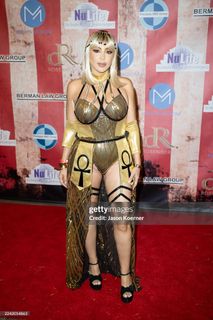 Larsa Pippen feet photo thumbnail