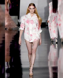 Larsen Thompson feet photo 9