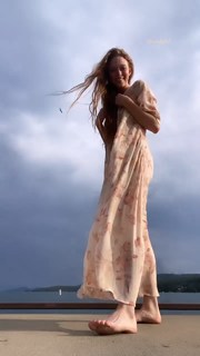 Larsen Thompson feet photo 10