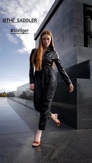 Larsen Thompson feet photo 17
