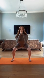 Larsen Thompson feet photo 9