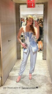 Larsen Thompson feet photo 1