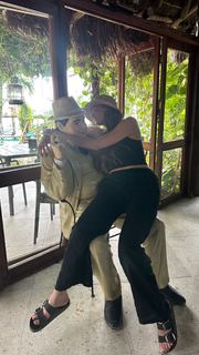 Larsen Thompson feet photo 18