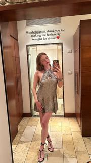 Larsen Thompson feet photo 5