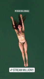 Larsen Thompson feet photo 2