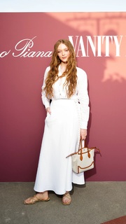 Larsen Thompson feet photo 17