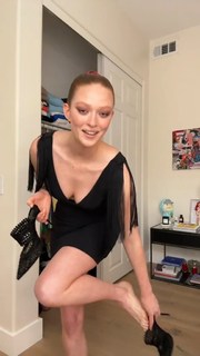 Larsen Thompson feet photo 14