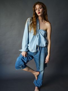 Larsen Thompson feet photo 10
