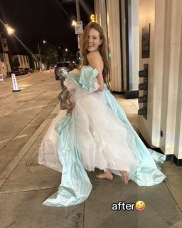 Larsen Thompson feet photo 4