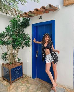 Laryssa Ayres feet photo 10