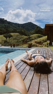 Laryssa Ayres feet photo 6