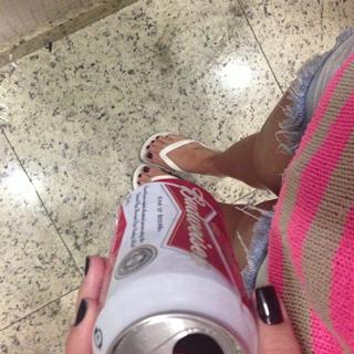 Laryssa Oliveira feet photo 3