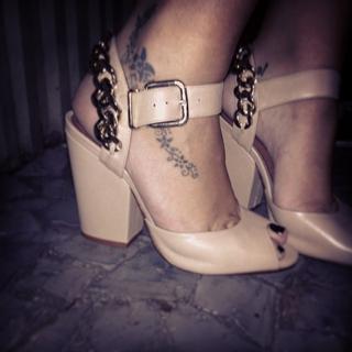 Laryssa Oliveira feet photo 9