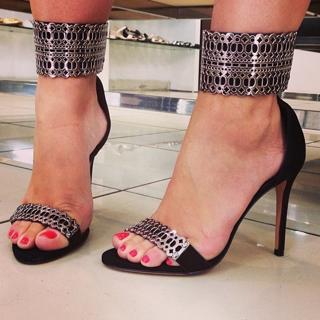 Laryssa Oliveira feet photo 11