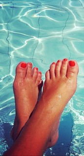 Laryssa Oliveira feet photo 19
